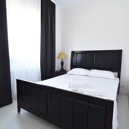 Imperia By Zev Apartments Нэводари Экстерьер фото
